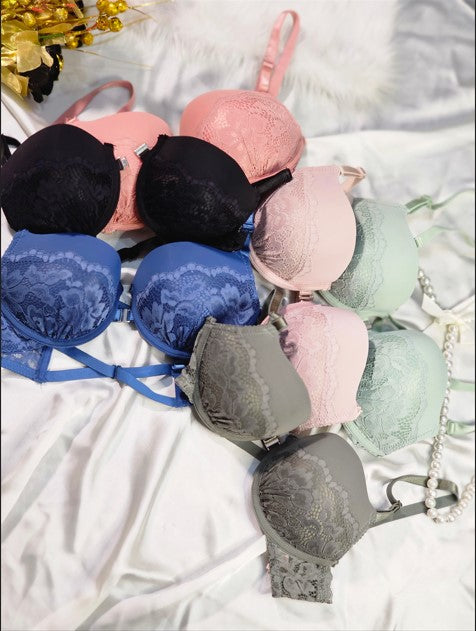 Elegant Padded Bra with Lace Detail